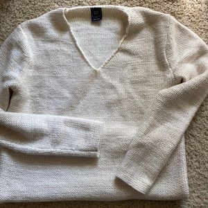 GAP sweater